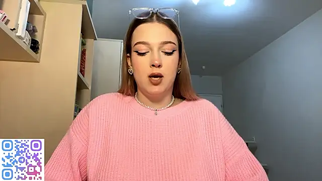 jammiemickiewicz (F teen) - take off my bra