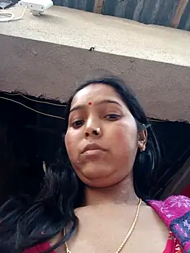 riyadas554321 (F young) - See my boobs