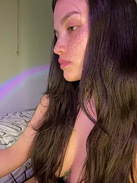 MisFrekcles_ Live Webcam on Stripchat