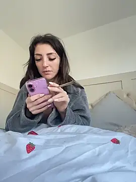 naughtybella05 webcam