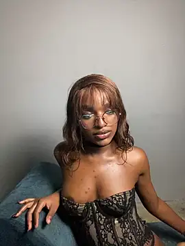 ZiziCampbell_ webcam