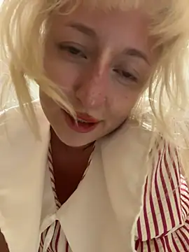 ronniekiss - RonnieKiss's free webcam