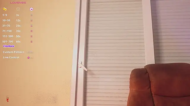 miranditta (F young) - ⭐shake and spank my booty⭐