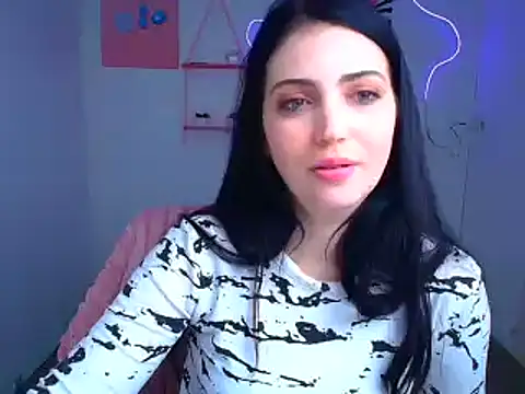 amalia_amor (F young) - Warm me on this frosty day