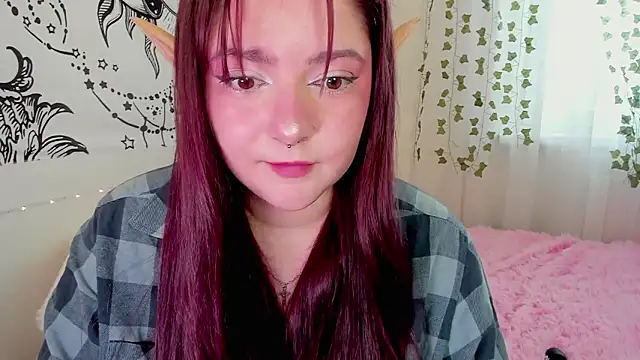 bambimay (F young) - 🩷underboobs tease close up