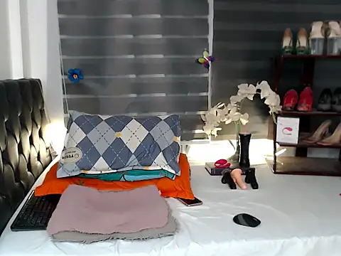 sylvannia_cumslut webcam