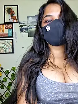 Webcam Model (Noor-Bold) is live