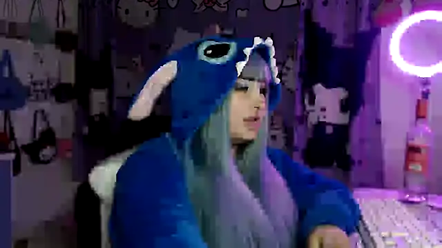 lussyevans24 - Lussyevans24's free webcam