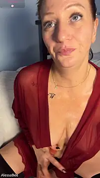 TheSweetestFknSlut webcam