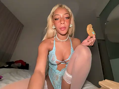 teethelightskinbarbie