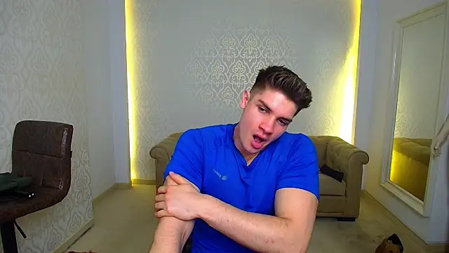 maxkaiden (M young) - tip the stud