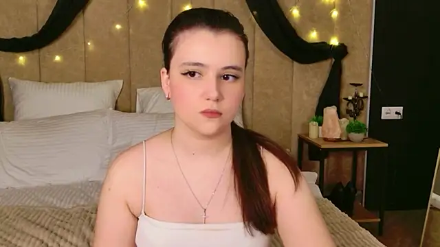 Pauline_Heaven webcam