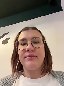 rinacat (F young) - Dildo  in pussy