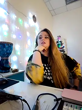 juicy_peachlux (F young) - zoom boobs! :3