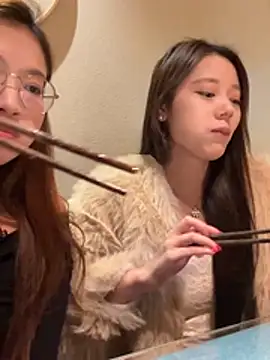 redrose520 Live Webcam on Stripchat