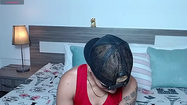 Liiamthompson webcam