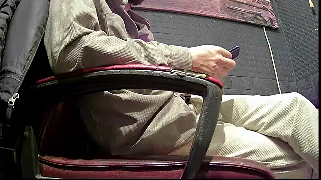 hardbigcockkk (M young) - cum show