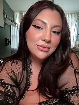 CurvyKimmy1