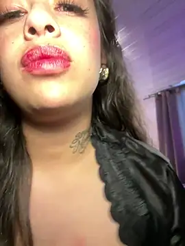 Mae_Henao9
