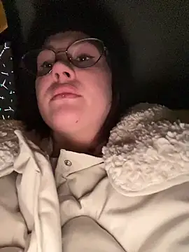 rinacat (F young) - SQUIRT SPLASH in public 🚽