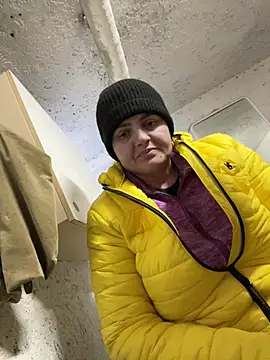 gini92 (F milf) - Un salut și un pupic