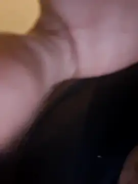 acousticfuzz8 - AcousticFuzz8's free webcam