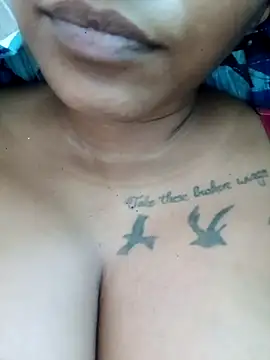 Indianqueen03 webcam