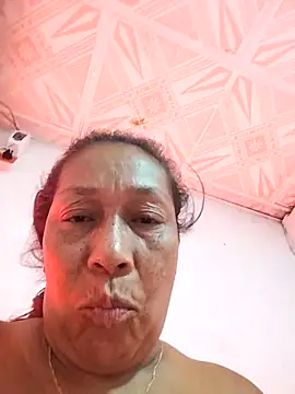 Ruby-Hot-Milf webcam