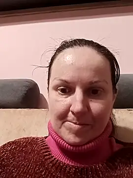 BustyLadyAlma webcam