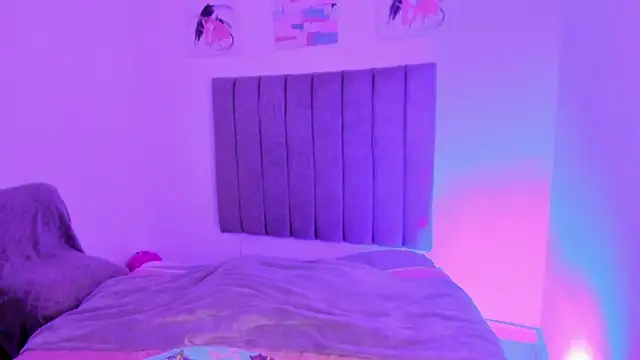 Roxanedewalle webcam