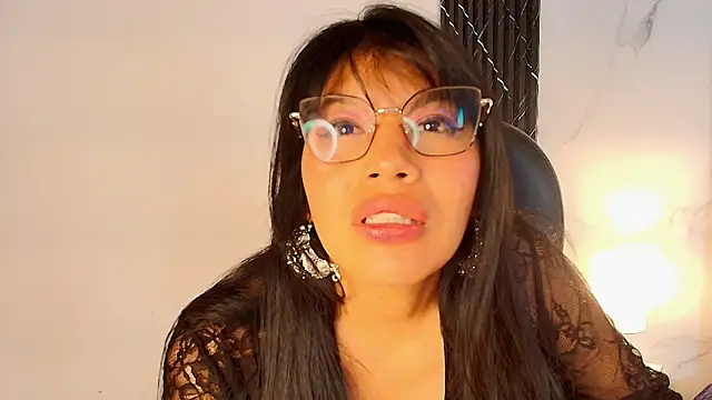 EsmeraldaChantre webcam