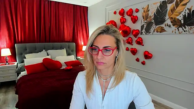 museofstage (F milf) - erotic dance