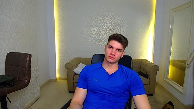 maxkaiden (M young) - tip the stud