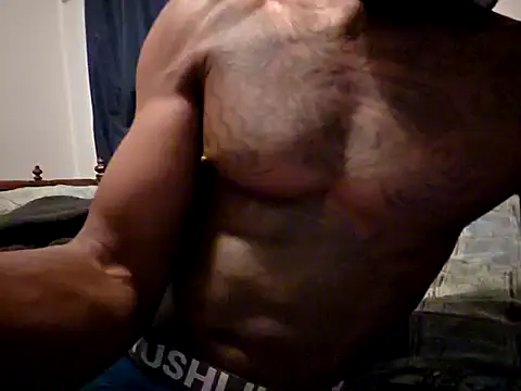 dominatingblacklove webcam