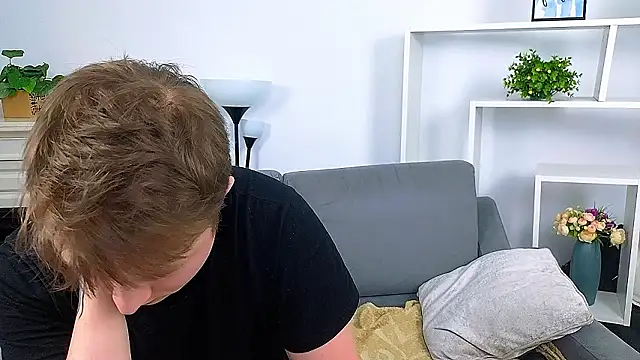 _olli__stiw_ (G teen) - Suck dildo