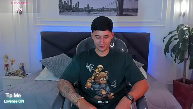 damian23__ (M young) - SPIT COCK