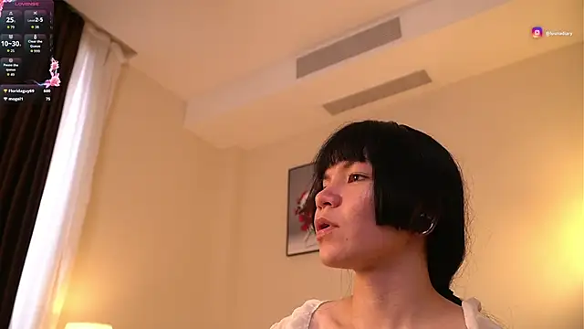 GenevieveBuden webcam