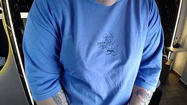 Bruja__Scarlata webcam