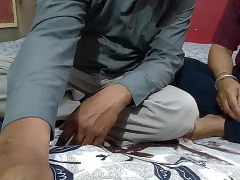 Lovelycouple25 webcam