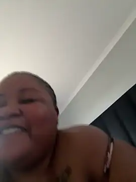 misslola27 (F young) - Fucking while paying the fuckn bills 🍆