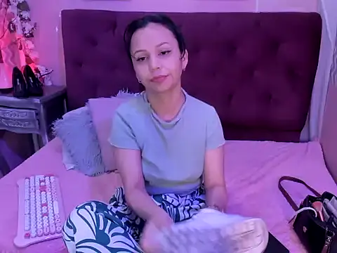 candysmitxxx (Ask my age) - SHOWW ASS+FINGER ASS+DOGGY😈