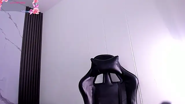 shaunadream (F milf) - show feet