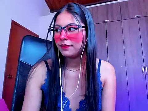 _allyson18_ (F young) - special surprise 😈❤