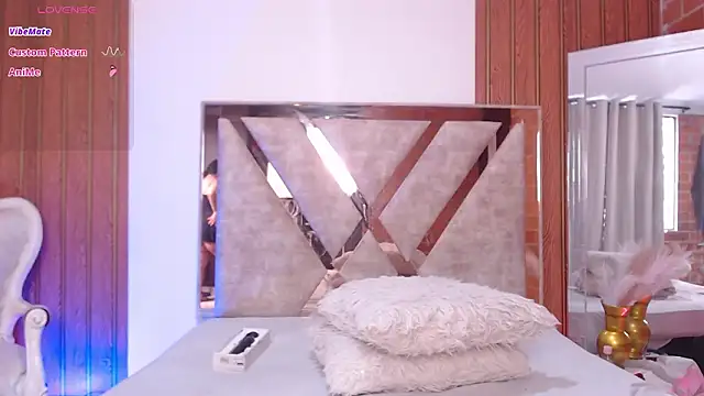 agathaa_white (F milf) - CLAP  ASS