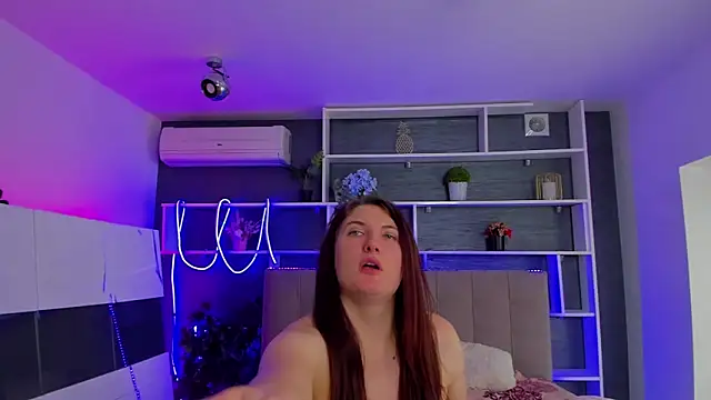 StephieRousee webcam