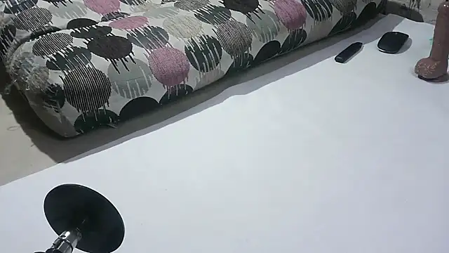 sladkiya - SladkiYA's free webcam - UK Sex Cams