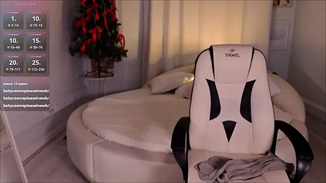 StephanieBoobs webcam