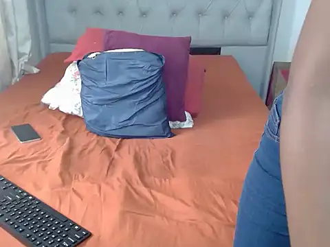 Blackntoxicabe6999 webcam