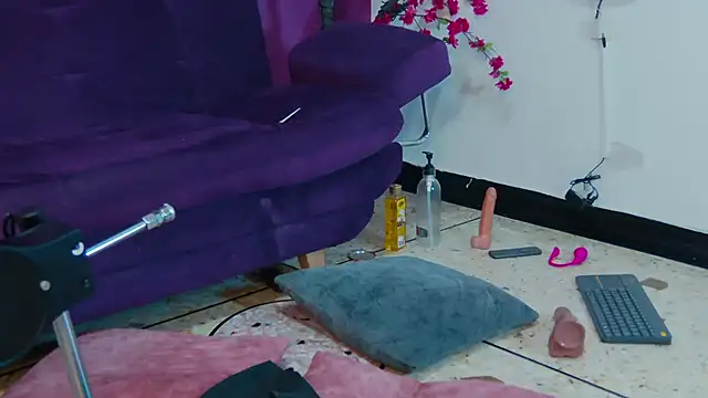 Daliana_Gounbolt webcam