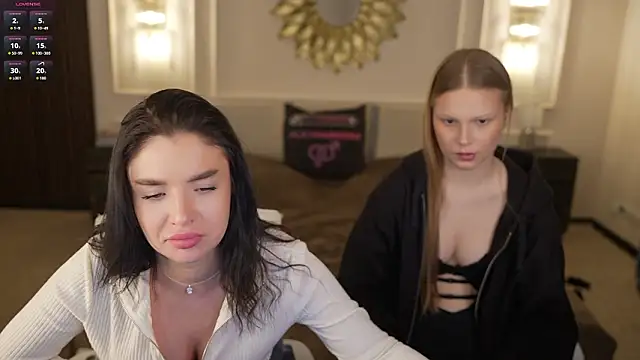 charlotte_dreams (Ask my age) - hanbra massage tits 2 girls